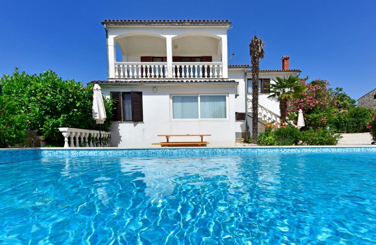 Apartments Ella โปเรช ภายนอก รูปภาพ