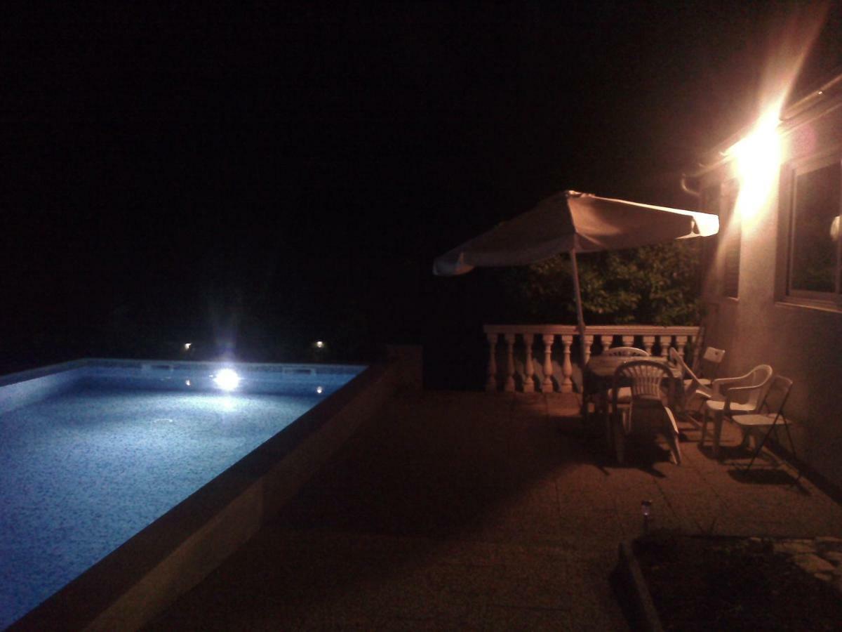 Apartments Ella โปเรช ภายนอก รูปภาพ